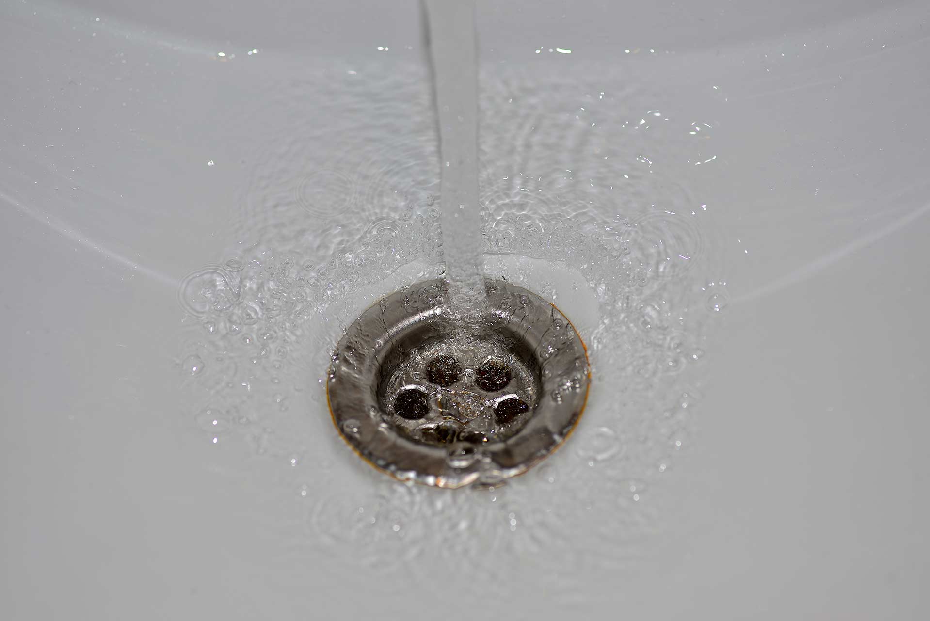 A2B Drains provides services to unblock blocked sinks and drains for properties in Lancing.